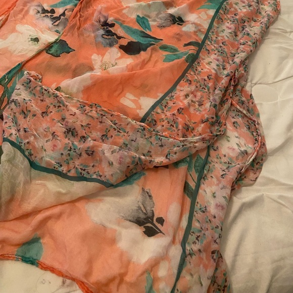 Beautiful kimono - Picture 2 of 3